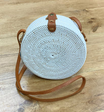 Load image into Gallery viewer, Wicker bag round
