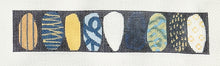Load image into Gallery viewer, patterned bracelet, black or white