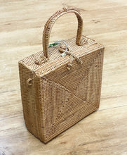 Load image into Gallery viewer, rosie square bag