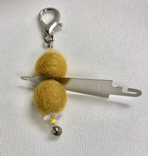 Load image into Gallery viewer, threader with felted balls