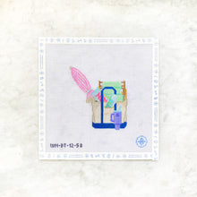Load image into Gallery viewer, TS Sunny Days on the Beach Tote - Day 5
