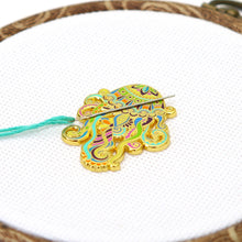 Load image into Gallery viewer, Mandala Jellyfish - Magnetic Needle Minder Set #1
