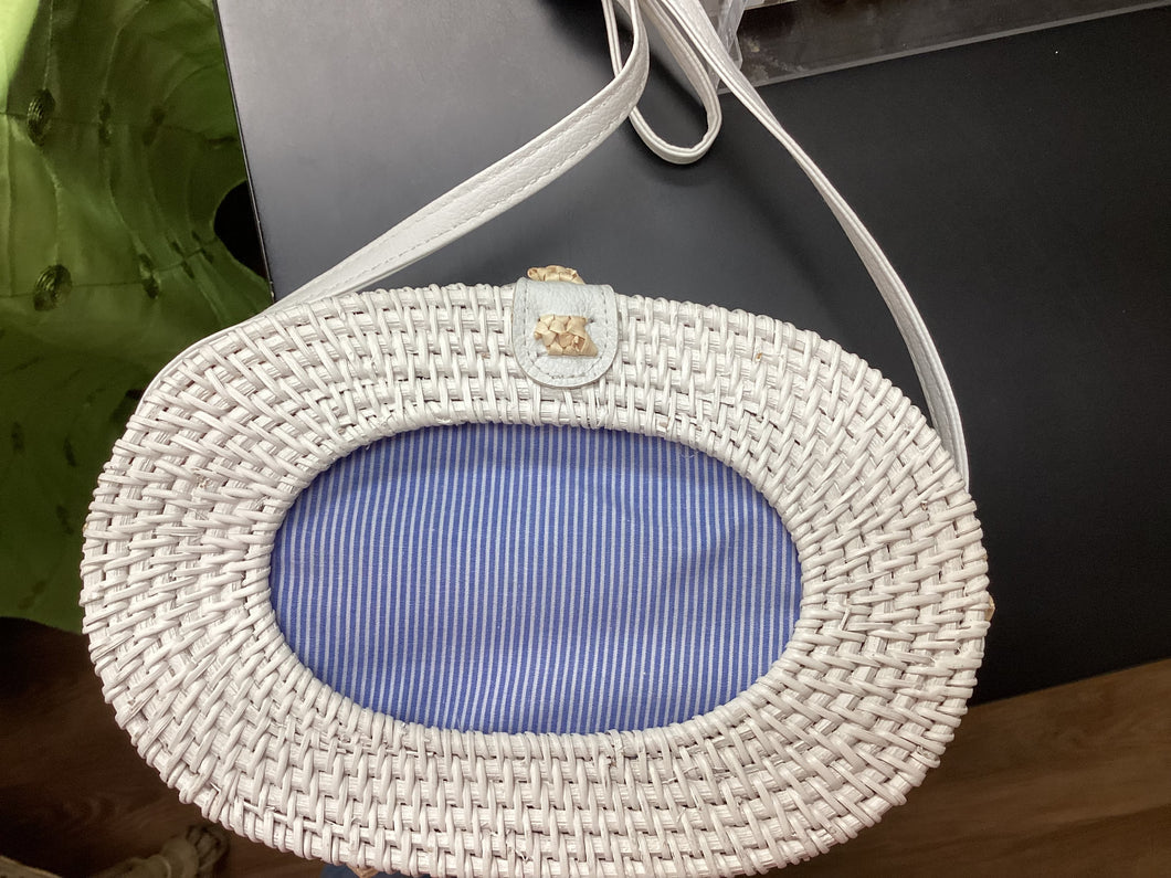 Wicker Oval Bag LG-white