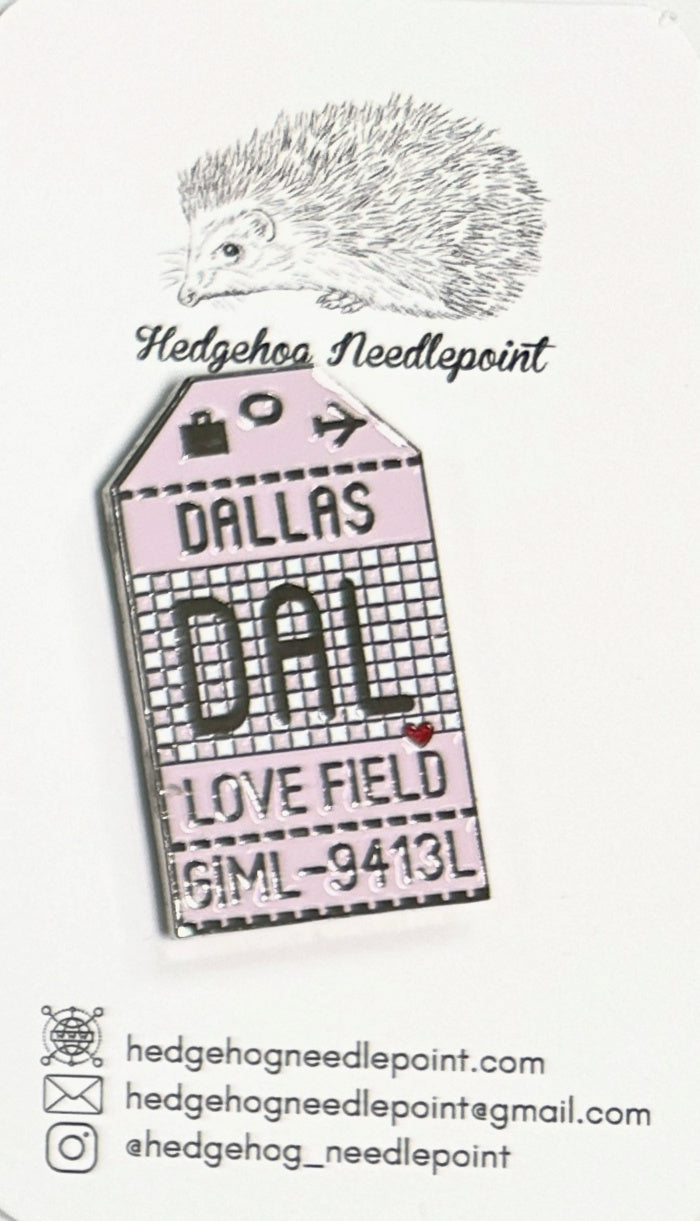 retro luggage tag needleminder